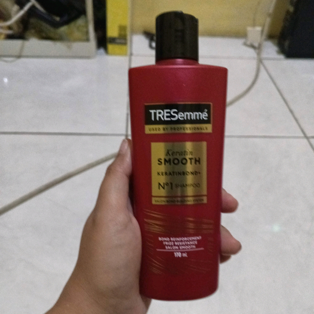 Keratin Smooth Shampoo imgfdn-6129f0d6-cd64-421a-b038-14a99df59d99