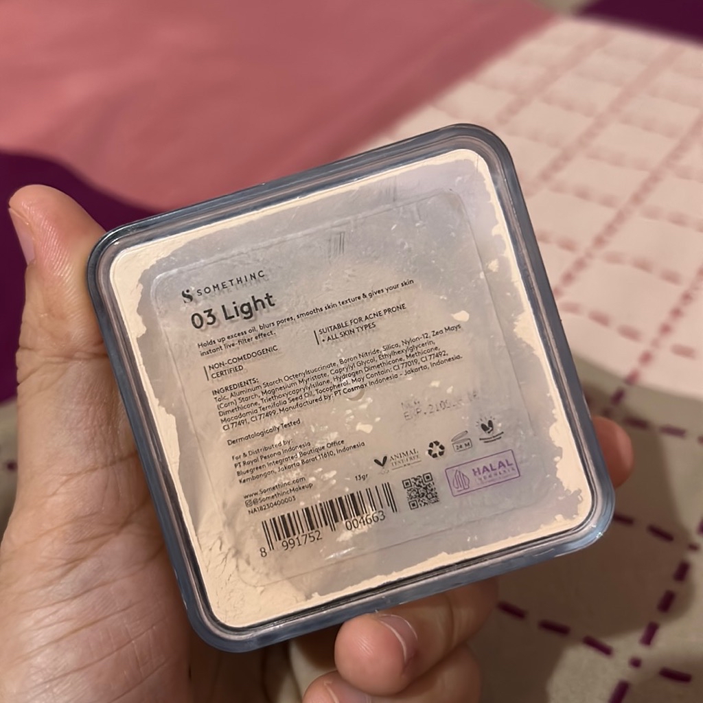 Hooman Under Control HD Blur Loose Powder - 03 Light imgfdn-bebe0c9b-a708-4fd9-a686-2ec578ac951e