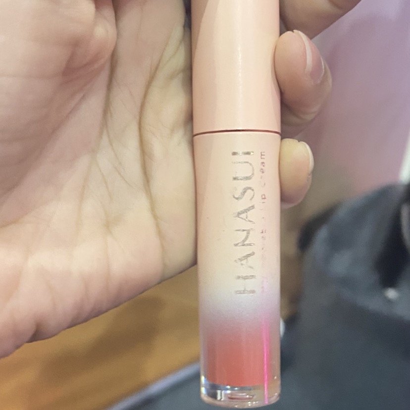 Mattedorable Lipcream - 12 Amaze imgfdn-4620a2b9-23c5-4e20-b281-af66b5d0ca13