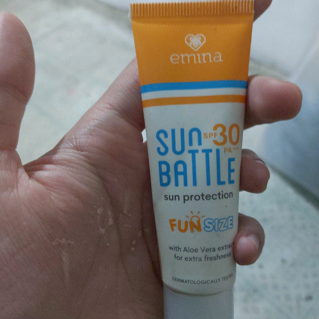 Sun Protection SPF 30 PA+++ imgfdn-753351f1-dfed-40d5-bd56-4b22797456ee