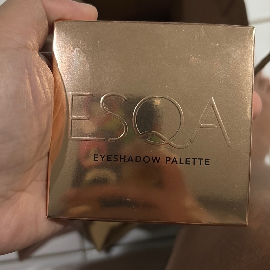 Goddess Eyeshadow Palette - Peach imgfdn-c6a4dfc6-9498-47d3-9c01-dcd60b6a4418