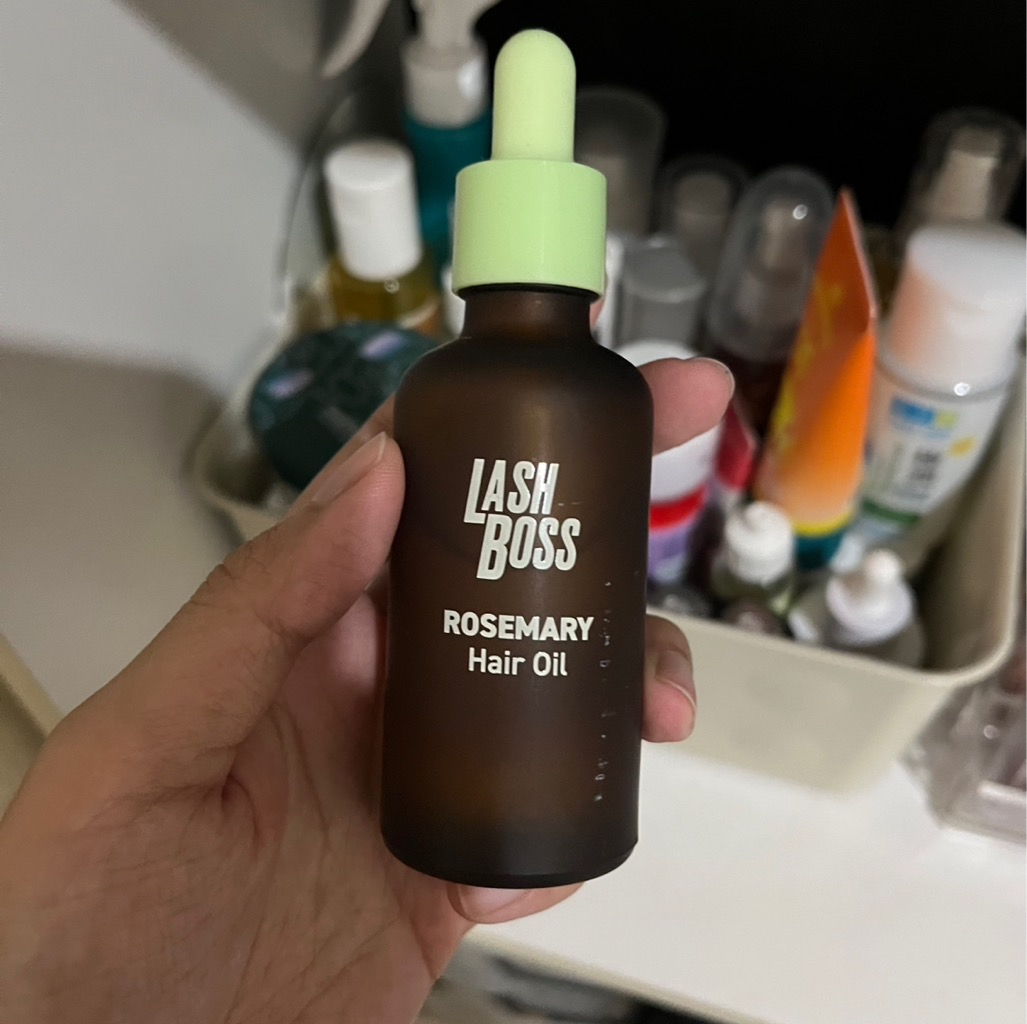 Rosemary Hair Growth Oil imgfdn-3d0f6e03-3b40-4a6a-b33c-28b6e0f725e7