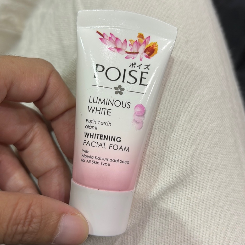 Luminous White Brightening Cream UVA UVB - Reformulation in December 2022 imgfdn-9809abe4-a02a-4045-84fb-c37064f18772