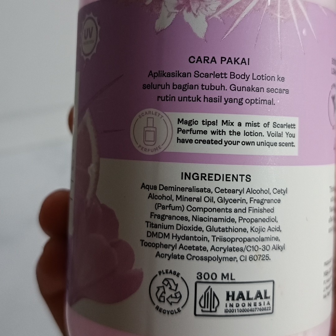 Bright Mood Booster Body Lotion - Charming imgfdn-cfca0454-044e-47a1-9bcb-5daac74234de