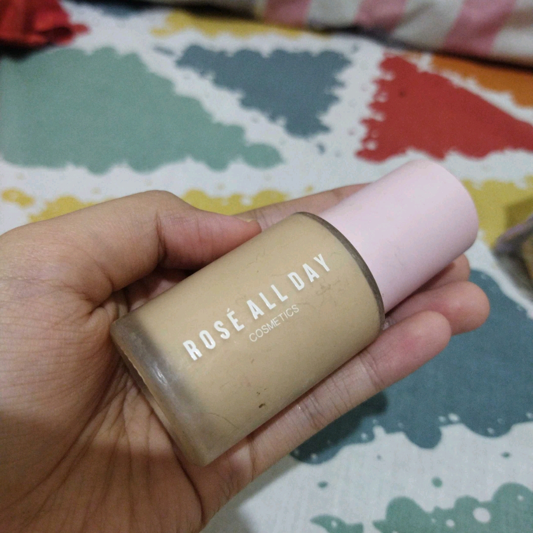 The Realest Lightweight Skin Tint - Beige imgfdn-eba7a84c-efdc-4854-a435-08de357020f2