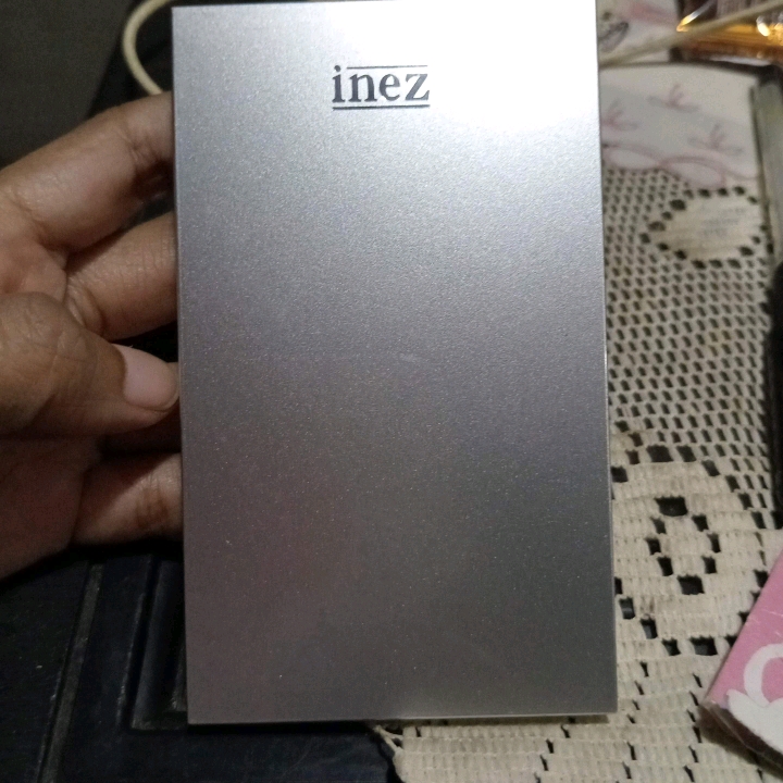 Lustrous Pressed Powder - Ivory imgfdn-42029bb5-6a35-458a-99a8-f01123723433