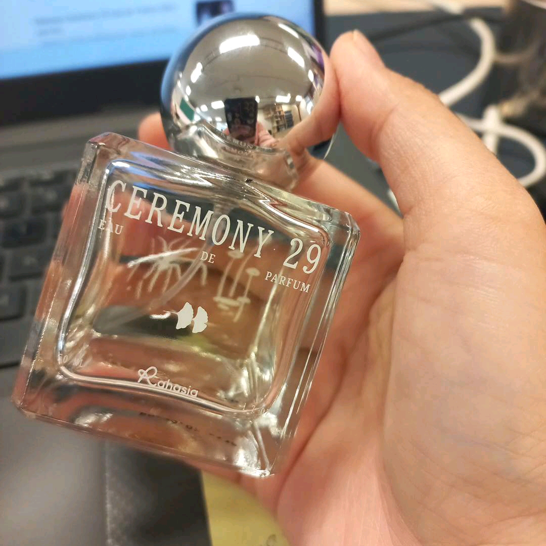 Ceremony 29 Eau de Parfum imgfdn-b793f423-706d-4cb8-bc99-8258ab67f408