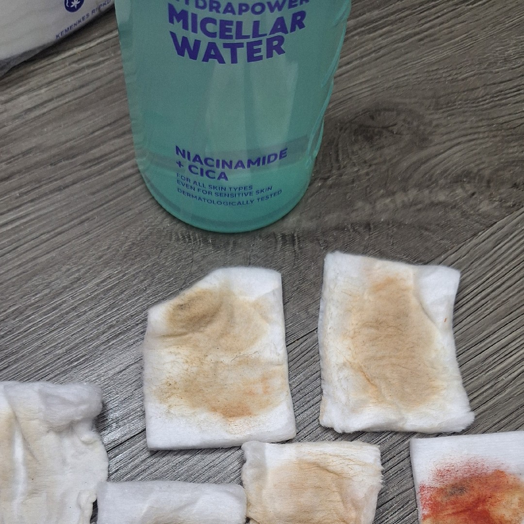 HydraPower Micellar Water imgfdn-7221292b-5f3a-4538-8ef2-0fc0ee31fcb3