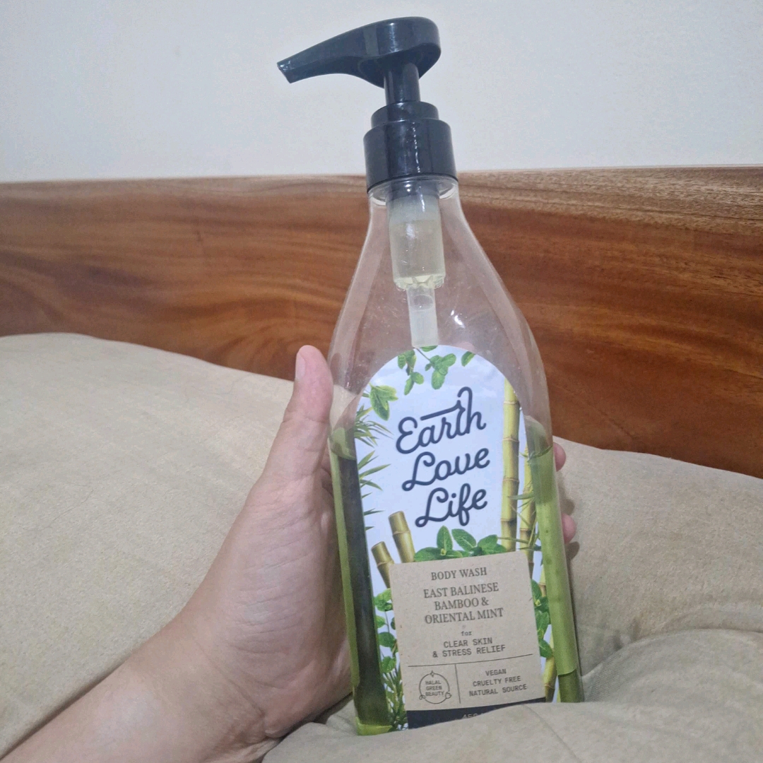 Body Wash - East Balinese Bamboo & Oriental Mint imgfdn-85ad2da6-d0e8-4c6e-8510-2a9f29ba8986