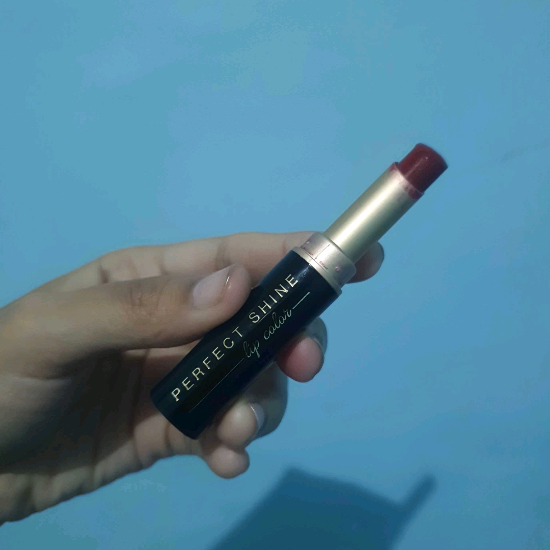 Perfect Shine Lip Color - 206 Royal Ruby imgfdn-5be07e63-f34f-4fc4-b99e-1ce0807dcbeb