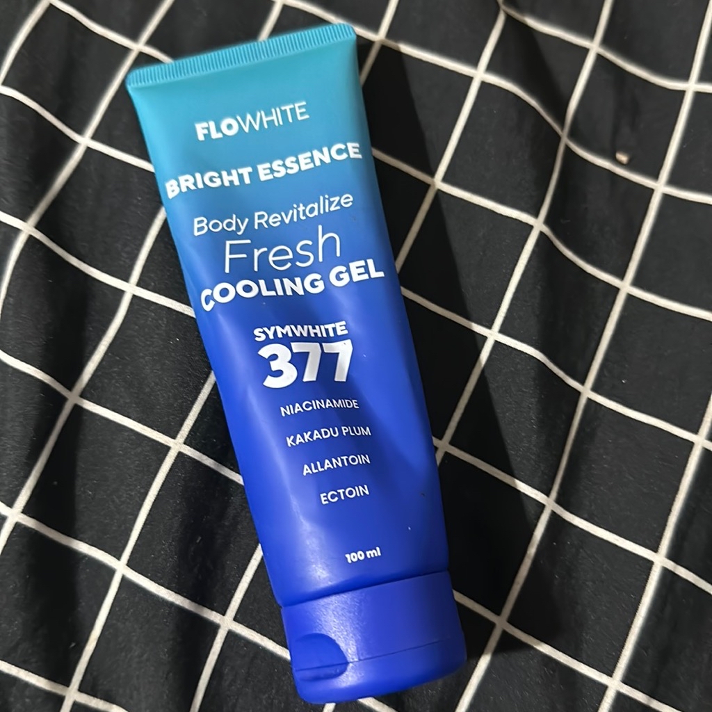 Bright Essence Body Revitalize - Fresh Cooling Gel imgfdn-64fcdbe6-fd73-4545-93fd-e25d3ec209a3