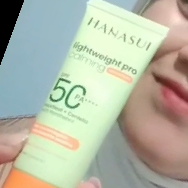 Lightweight Pro Calming Sunscreen SPF 50 PA++++ imgfdn-b0ace2b8-7d50-4105-beb2-e5b9cd7f572e