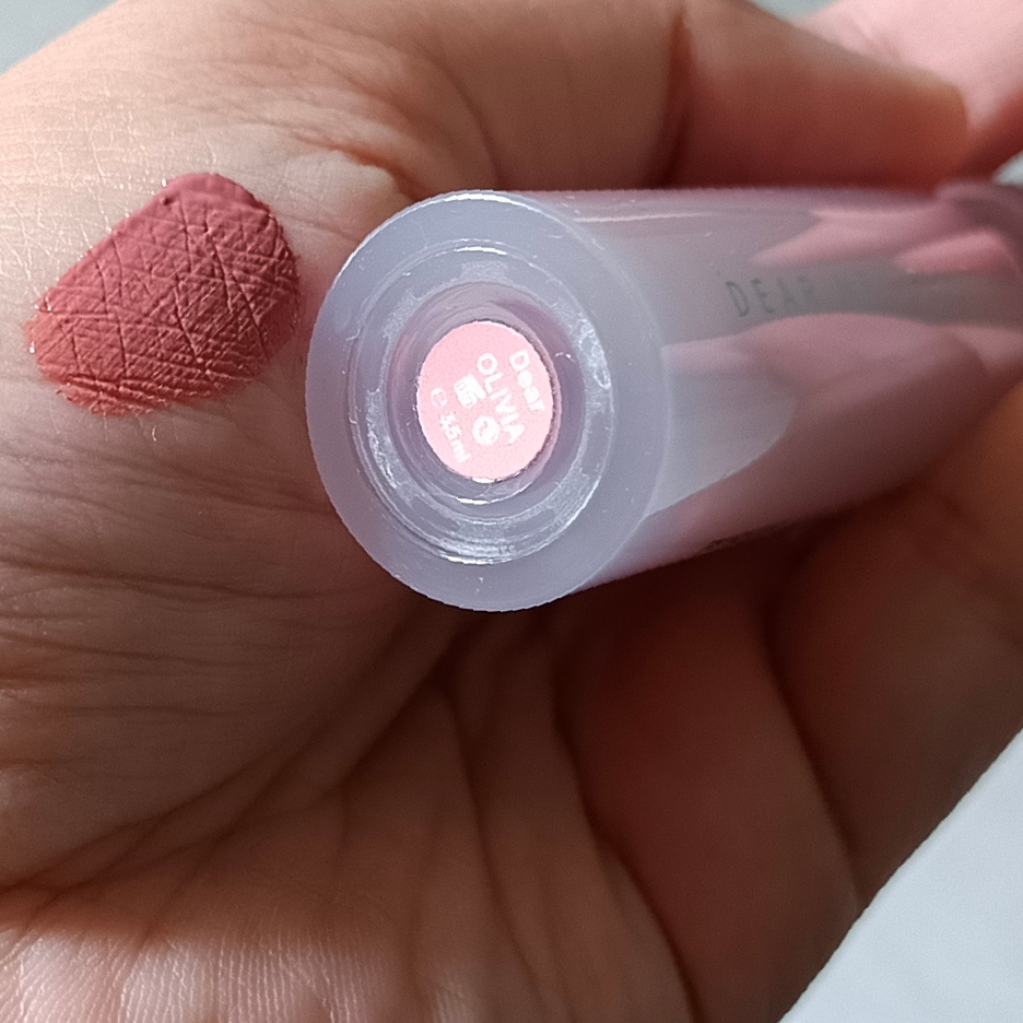 Hydraglow Lip Stain - Dear Olivia imgfdn-7217bb95-3f7c-440c-a444-b6570e61f08a