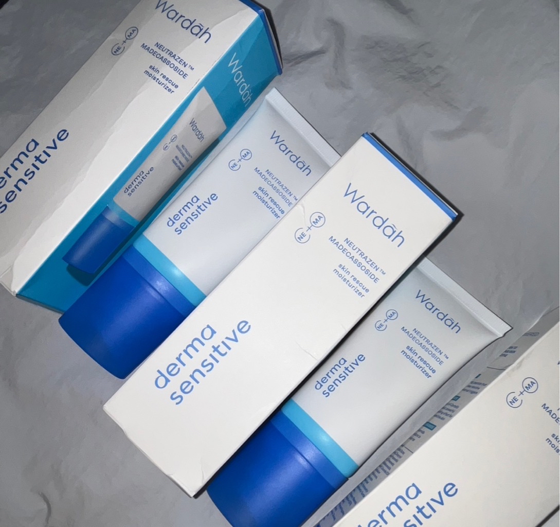 Derma Sensitive Skin Rescue Moisturizer imgfdn-5c66bcdd-1eee-4fd8-b14f-f3132bbb05ed