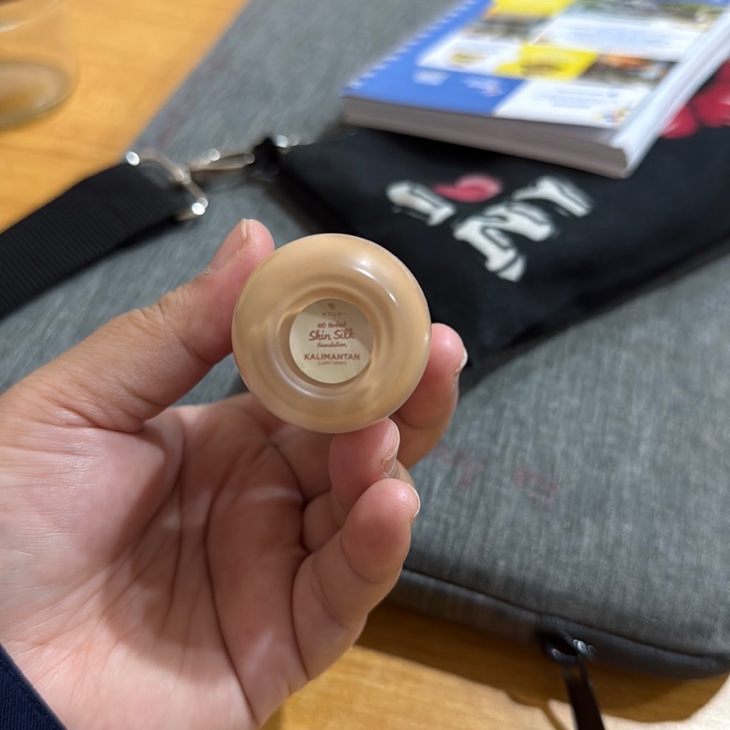 High Definition Perfect Skin Silk Foundation - Sumatera imgfdn-2ee6b886-ec17-4dc8-a262-16f127cca2e4
