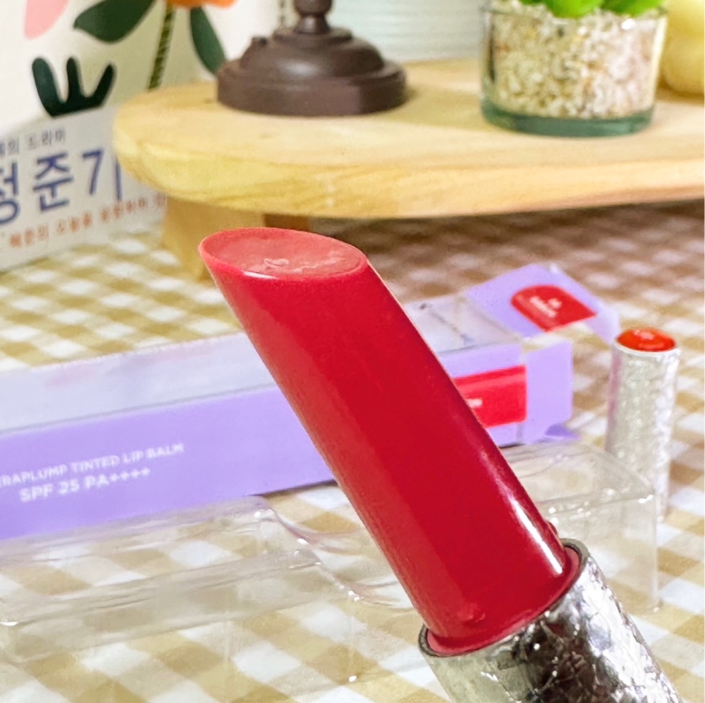 Ceraplump Tinted Lip Balm SPF 25 PA++++ - 08 Ribbon imgfdn-f947f4fc-e882-496d-a397-e63e360c5838