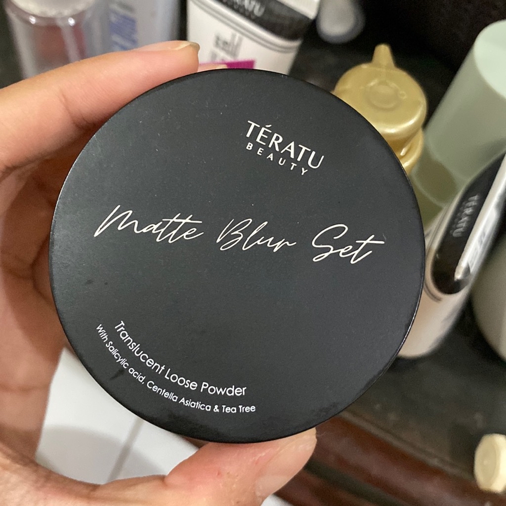 Matte Blur Set Translucent Loose Powder imgfdn-7c0ed04c-77f3-4b81-b7b9-9c0a301a4451