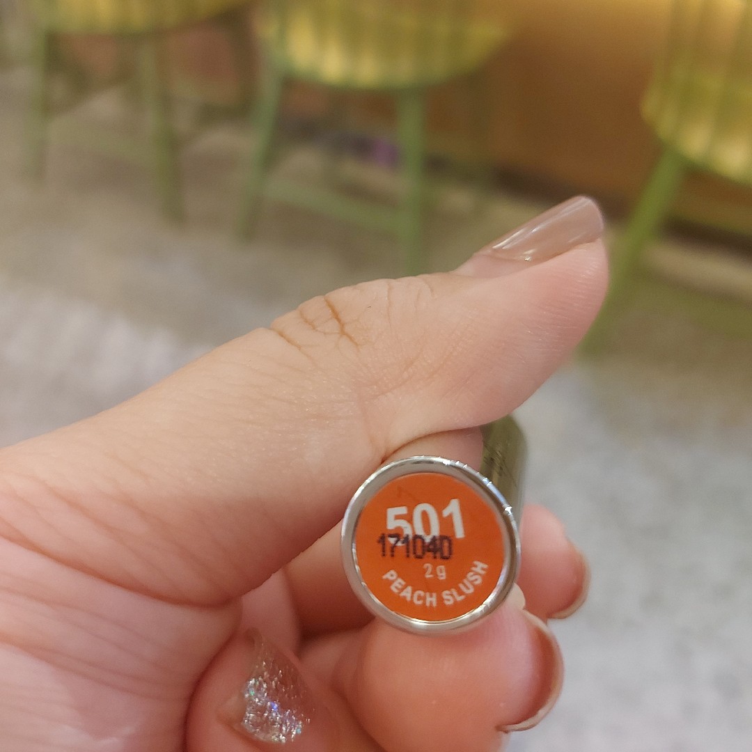 Lip Glo Color Balm - 501 Peach Slush imgfdn-d6171461-ea7f-43cf-bd8e-388351eb2d05