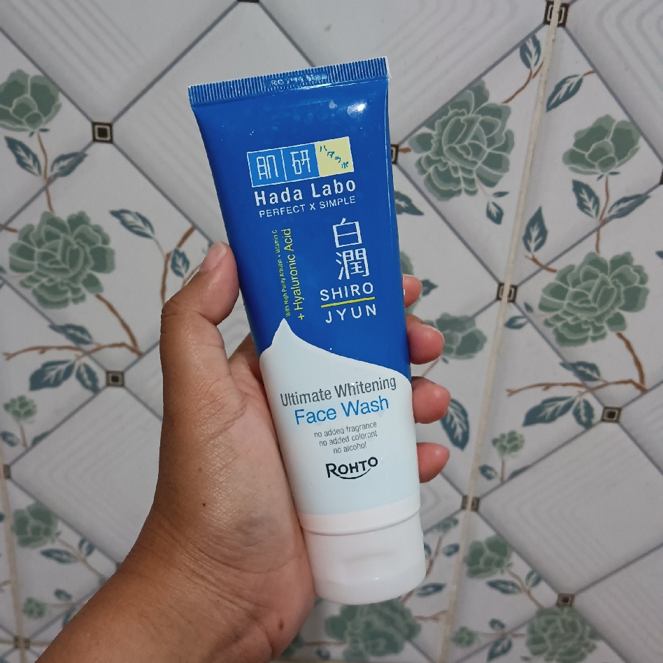 Shirojyun Ultimate Whitening Face Wash imgfdn-36920243-7138-4af8-ac05-2b27e951d3b0