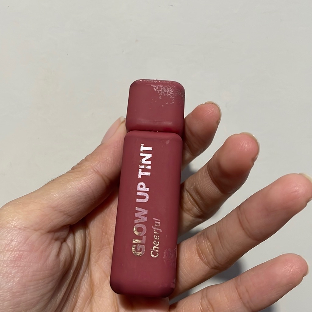 Glow Up Tint - Cheerful imgfdn-acfd9d8b-ee1b-40d7-a9cd-f06e46bcd9f3