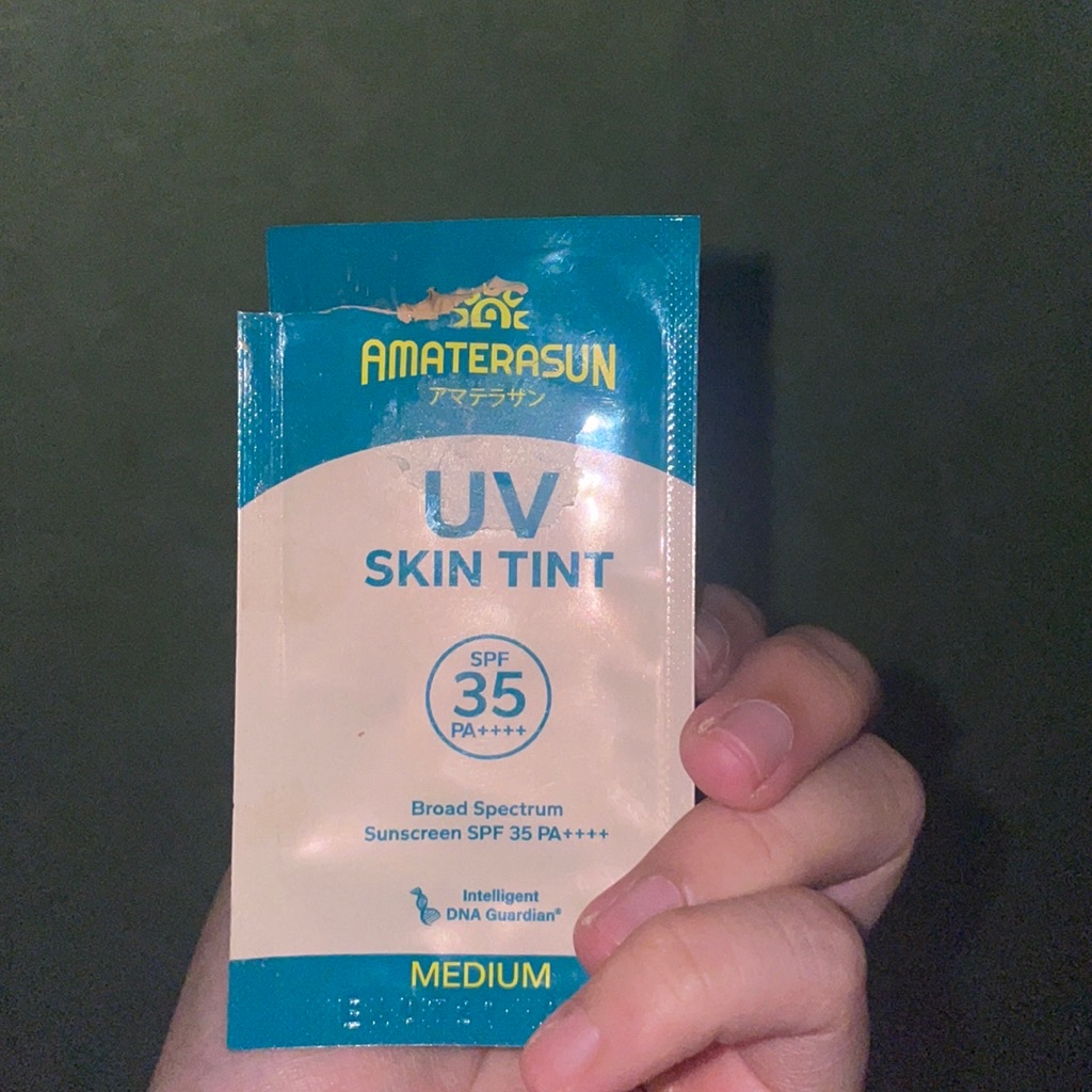 UV Skin Tint SPF 35 PA++++ - Medium imgfdn-d707573c-7703-4ba6-b8b1-2d7c3c336f7d