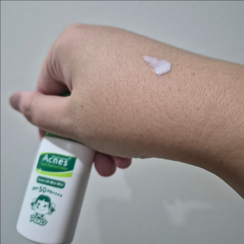 UV Mild Milk Natural Color imgfdn-9a13f260-e505-4617-b109-3a27e4ca8730