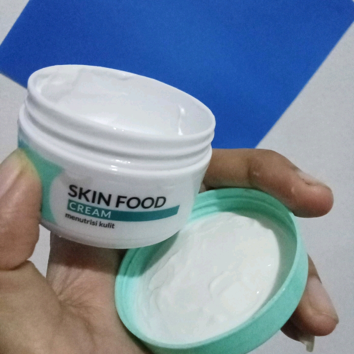 Skin Food Cream imgfdn-5a379a34-a69f-48ae-8d2b-9fe991f25107