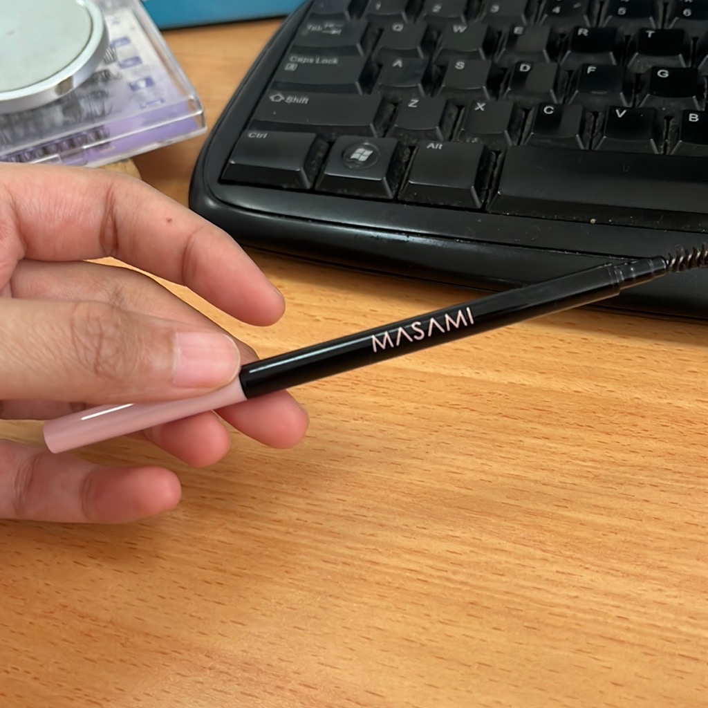 Slim Brow Definer - Espresso imgfdn-20f6e9bf-28d2-4dff-9b37-c78b334270f1