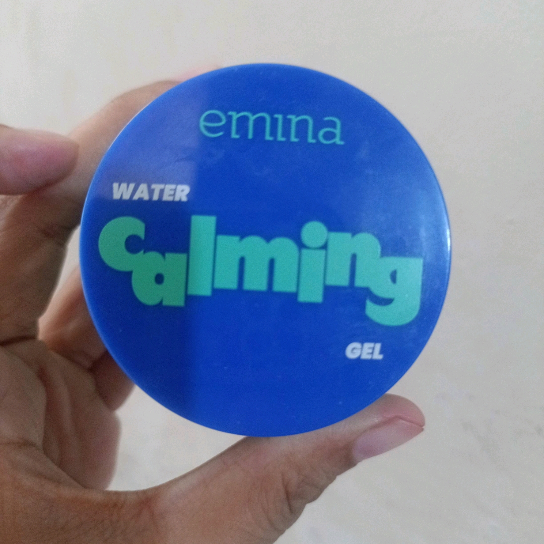 Water Calming Gel Moisturizer imgfdn-92f43f99-f0a1-40e2-90c2-30cd71ecbade