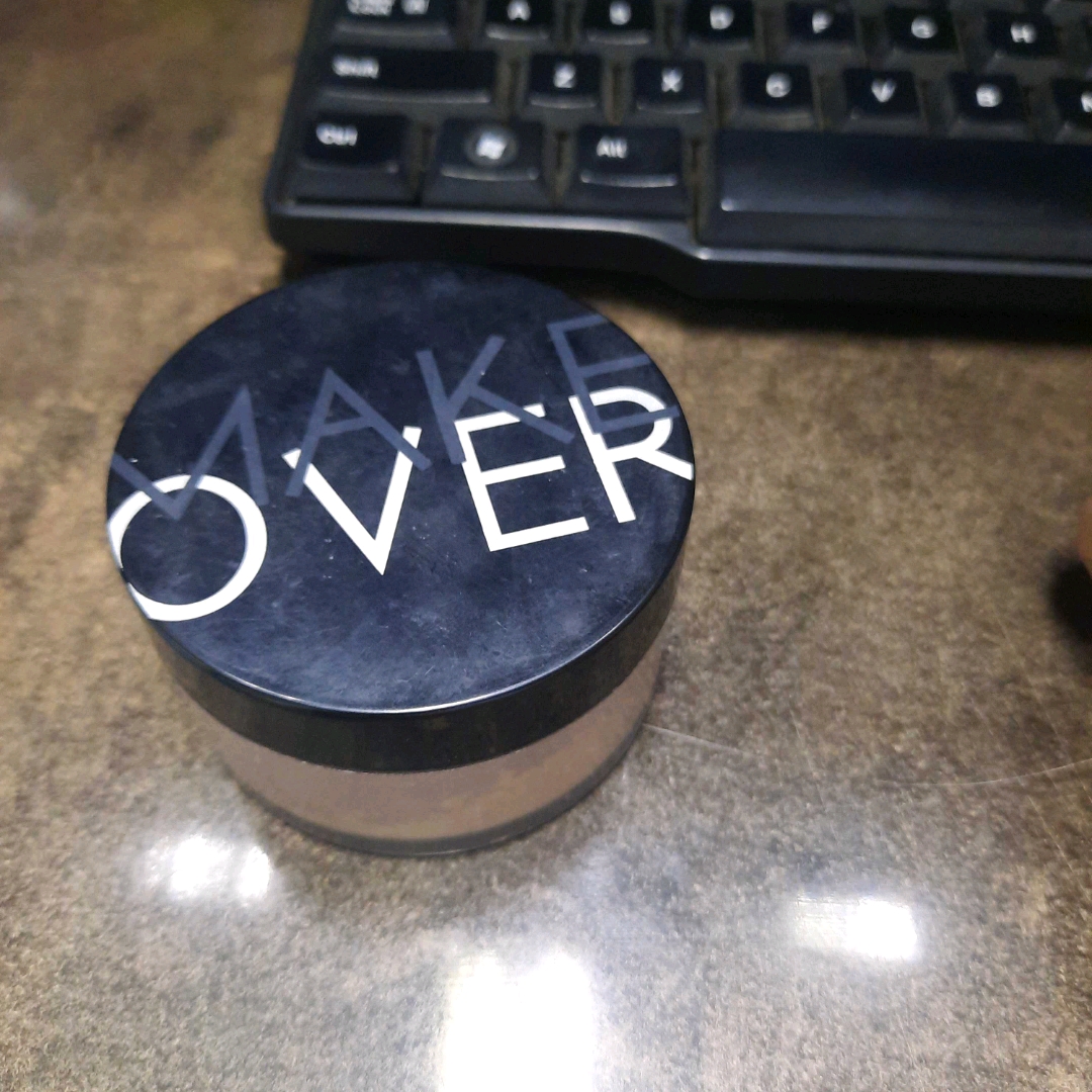 Silky Smooth Translucent Powder - 07 Vanilla imgfdn-85f97d24-b872-439e-a97b-48269e0fab15