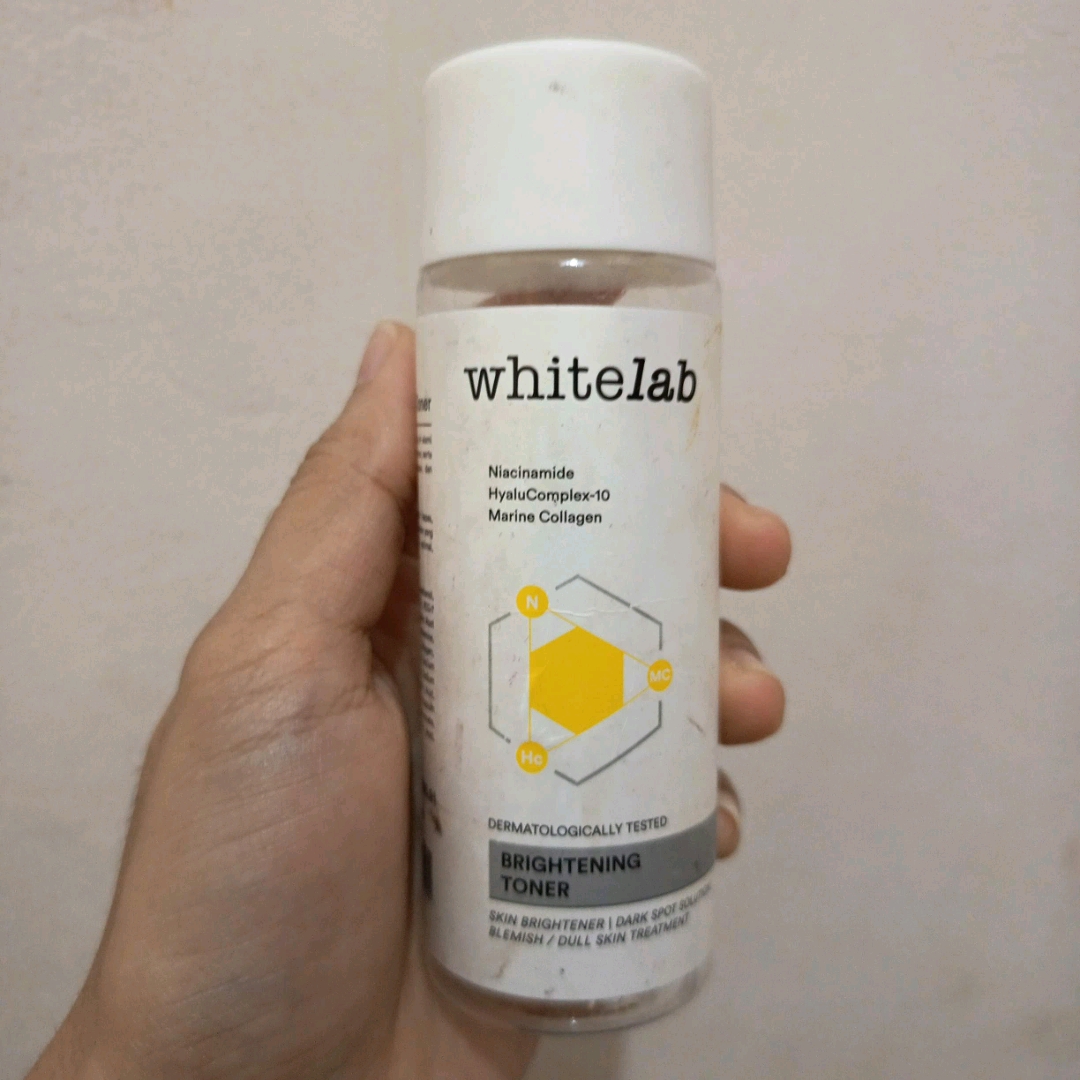 Brightening Toner imgfdn-9f74a126-d8d3-4159-bd75-7a002d3341d2