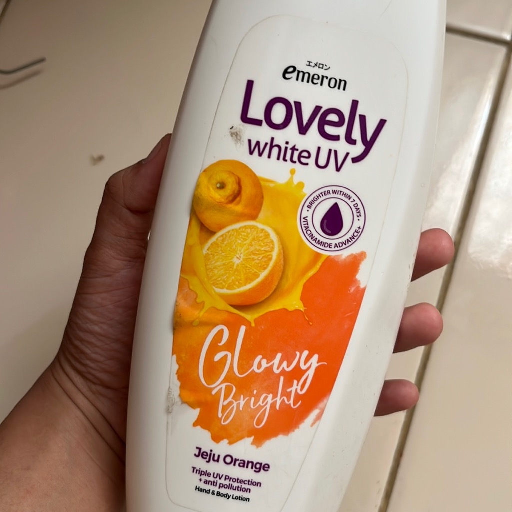 Lovely White UV - Smooth and Bright Jeju Orange imgfdn-e16d0924-5131-429c-882b-47bf6460bdfc