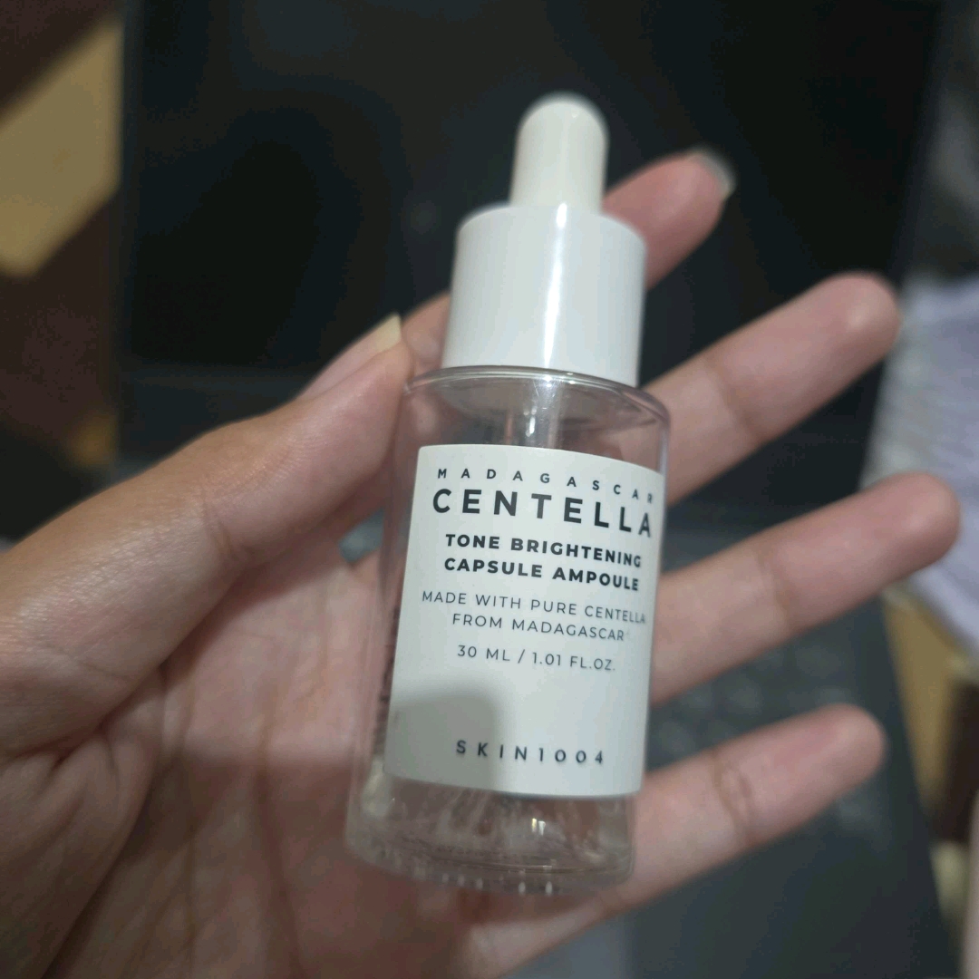 Centella Asiatica Tone Brightening Capsule Ampoule imgfdn-d0f27a81-55ea-41af-9e5e-8791c1646d8e