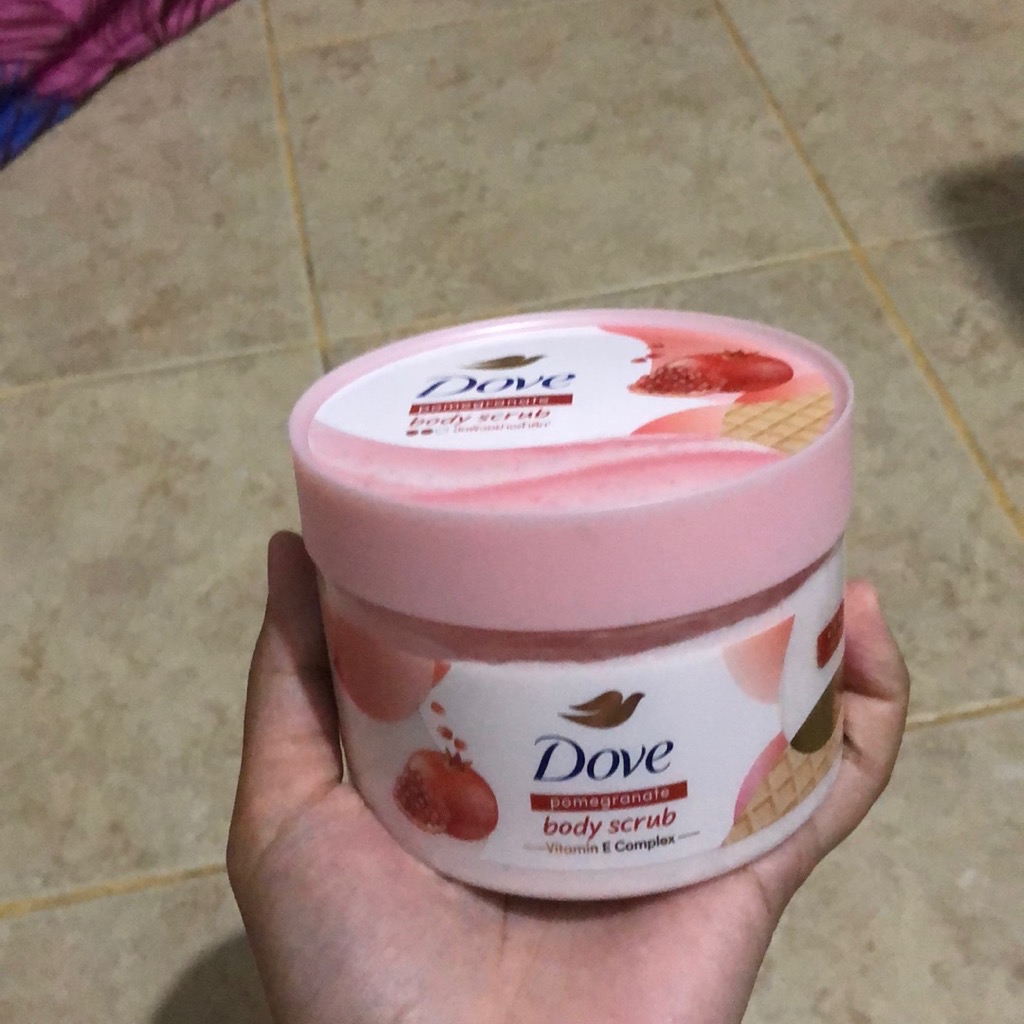 Ice Cream Body Scrub - Pomegranate imgfdn-0fc0d455-613a-414b-a472-ee6674e5e496