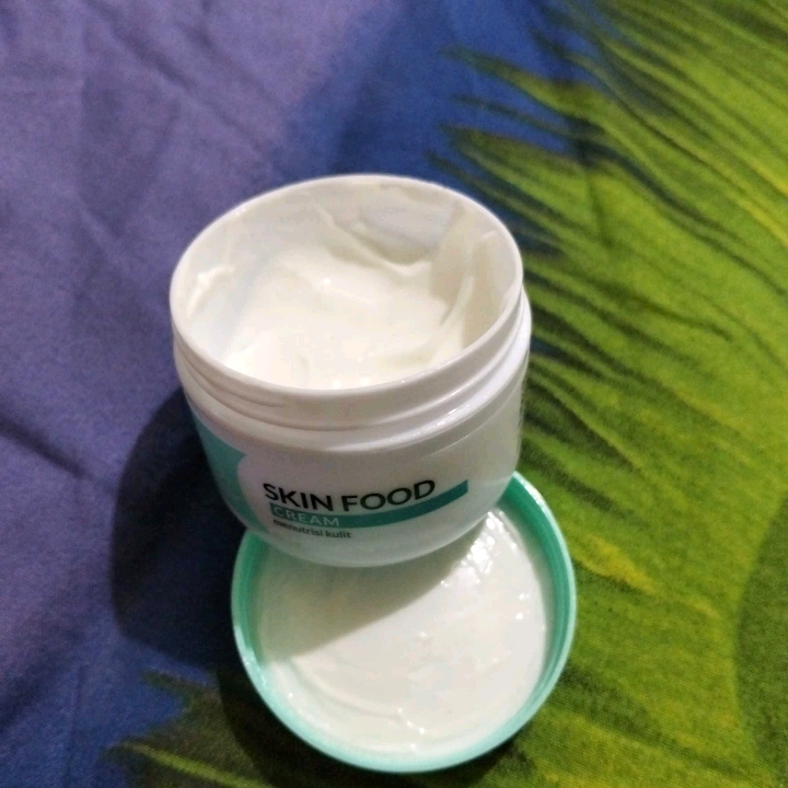 Skin Food Cream imgfdn-bcb190cb-2142-4ae6-b04c-4a6896707196