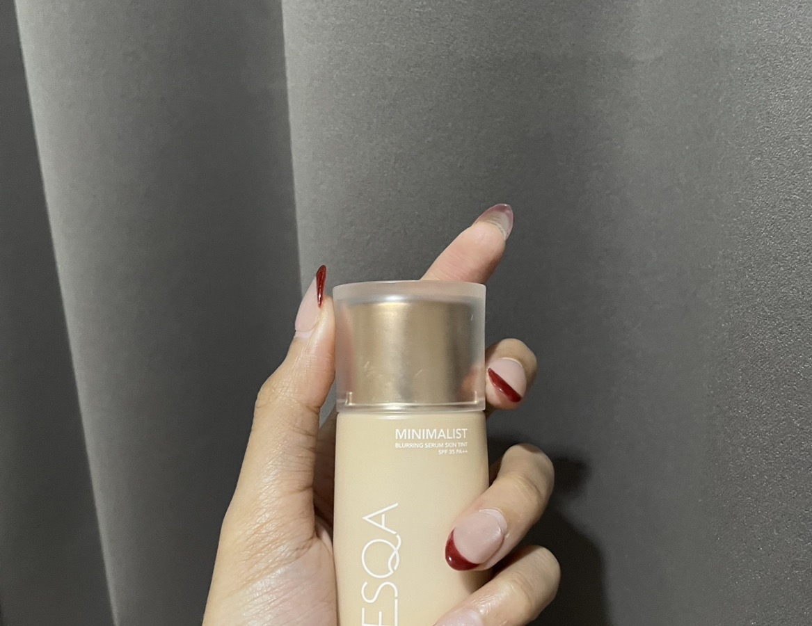 Minimalist Blurring Serum Skintint SPF 35 PA++ - Caramel imgfdn-a8b7abcf-e0d8-4462-9afa-8a4b52b870bc