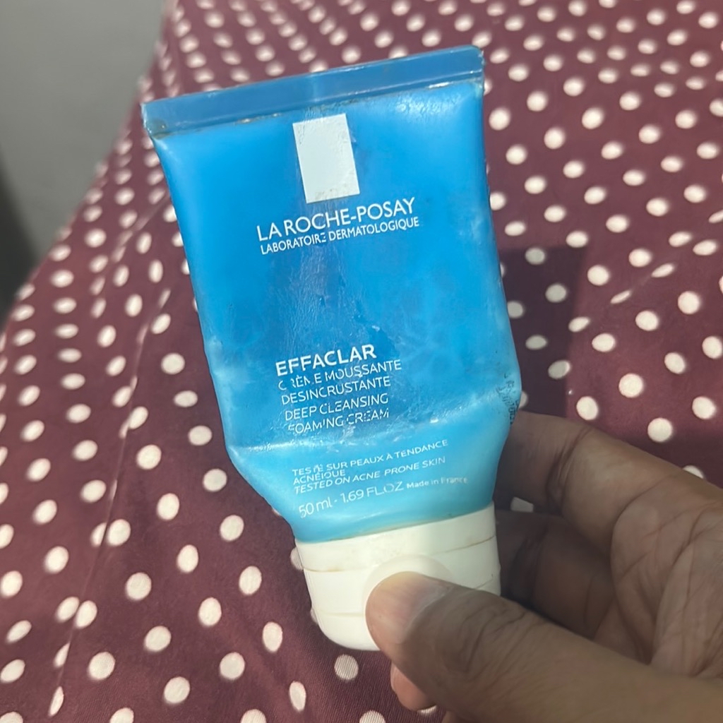Effaclar Deep Foaming Cream Cleanser imgfdn-2ac585d1-c38d-4eee-af32-4e2954d3fc04