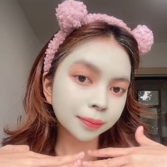 Purifying Neem Clay Stick Mask imgfdn-1f4e1b3e-8778-4edc-bba8-8d739f255fd9