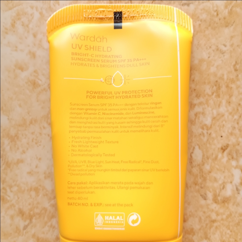 UV Shield Essential Sunscreen Gel SPF 35 PA +++ - New Formula and Look in 2025 imgfdn-525a457d-758b-4bc1-9dbe-90e72f0b6e11