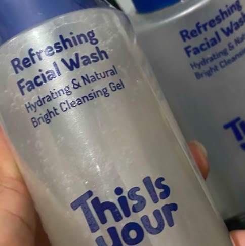 Refreshing Facial Wash imgfdn-89e07920-849c-4393-a217-dfa96fd03190