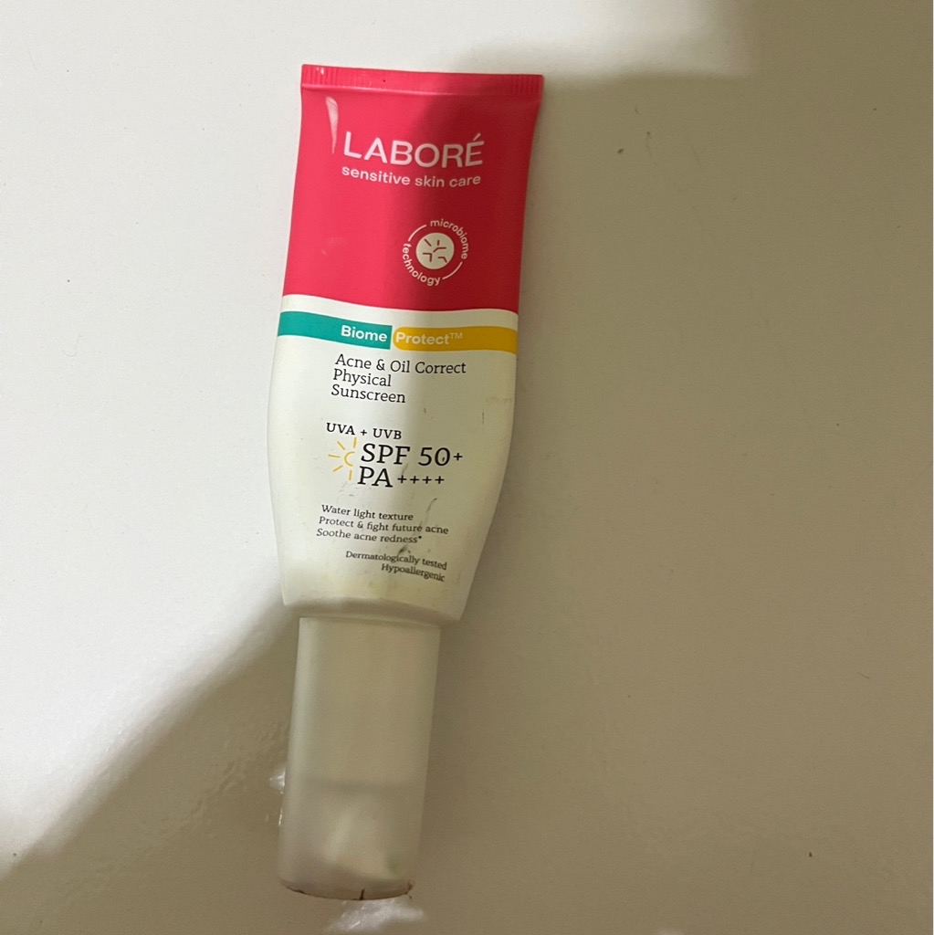BiomeProtect Acne & Oil Correct Physical Sunscreen SPF50+ PA++++ imgfdn-718c34b5-19e7-421c-b76f-9d0eaa0903e2