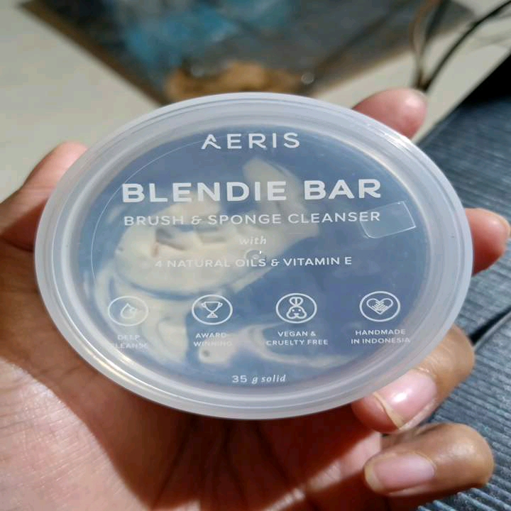 Aeris Beauté x HINT Blendie Bar - Cotton imgfdn-4b650430-3292-4396-80ec-279f6f5a89a0