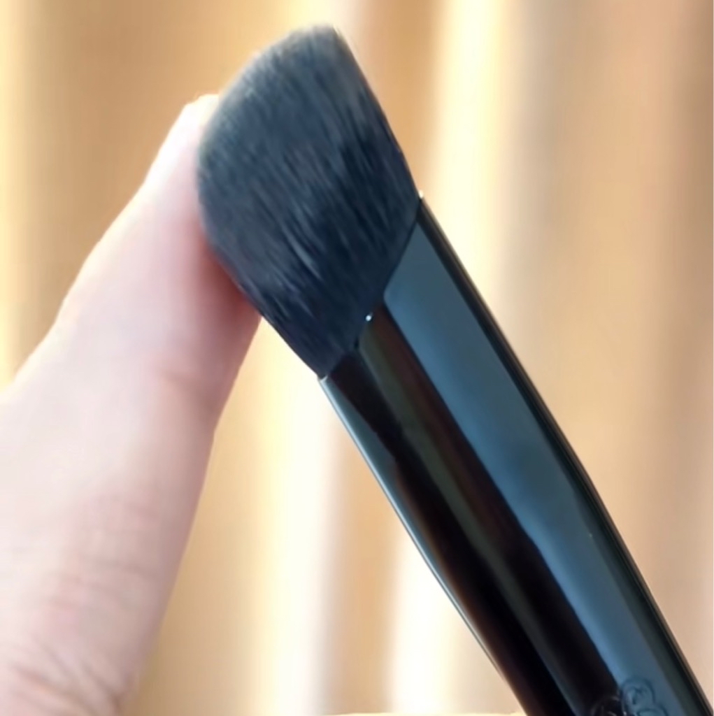 333 Multi Contour Brush imgfdn-01a5b998-a011-49db-b254-82957e24650c