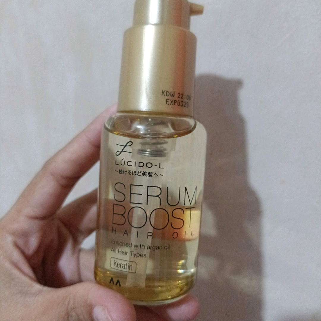 Serum Boost Hair Oil imgfdn-af0eae84-8876-44e1-b9c0-57e8c6f8ce53