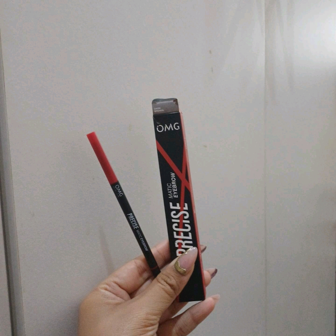 Precise Matic Eyebrow - 01 Dark Brown imgfdn-bff6a661-4564-4e91-b8c6-30ab680bb41b