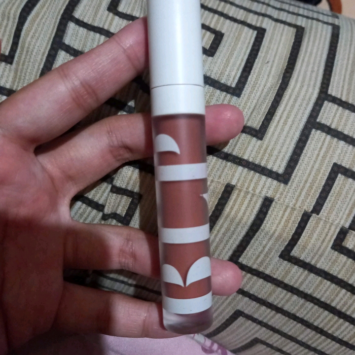 Lip Cotton - Rewind imgfdn-c10a6ad0-645e-454c-9d01-4cd17fdd57a2