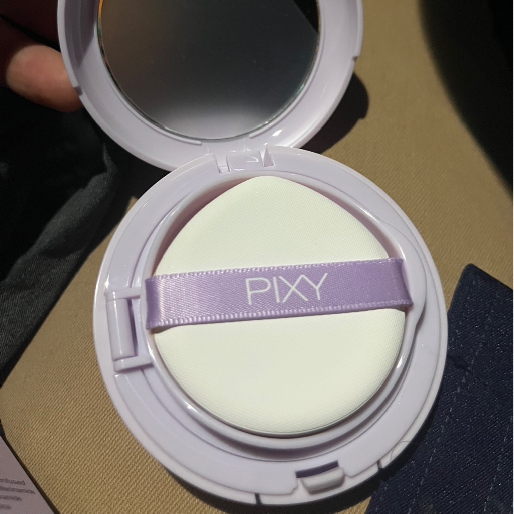 Airy Serum Cushion Glow - N23 Light Beige imgfdn-a6947cfc-bb21-4fc6-ba4d-59bd097b94ed