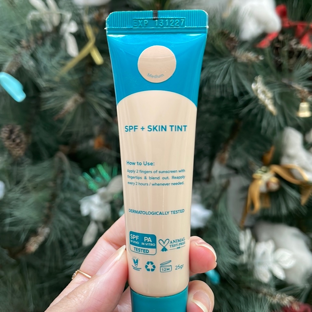 UV Skin Tint SPF 35 PA++++ - Medium imgfdn-f7a7477a-dad1-41bb-bba5-70ffb13f32d8