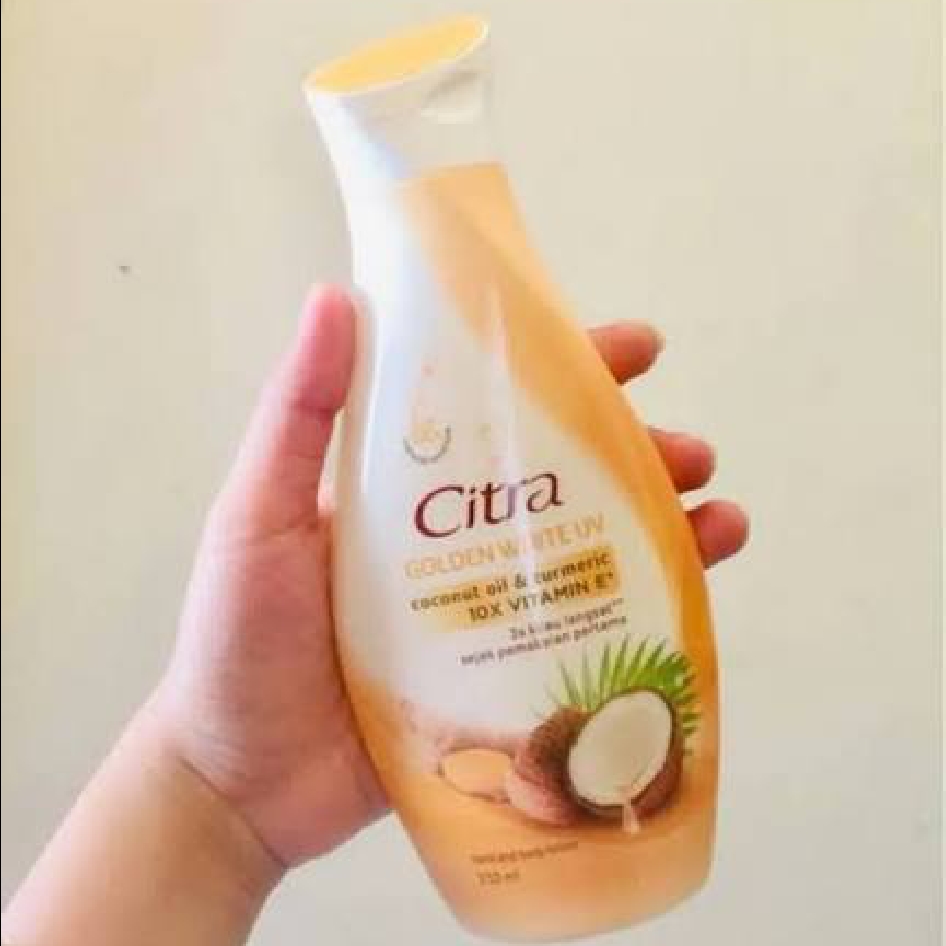 Golden White UV Hand and Body Lotion imgfdn-7706ef74-8327-4880-bd42-b2af842cae99