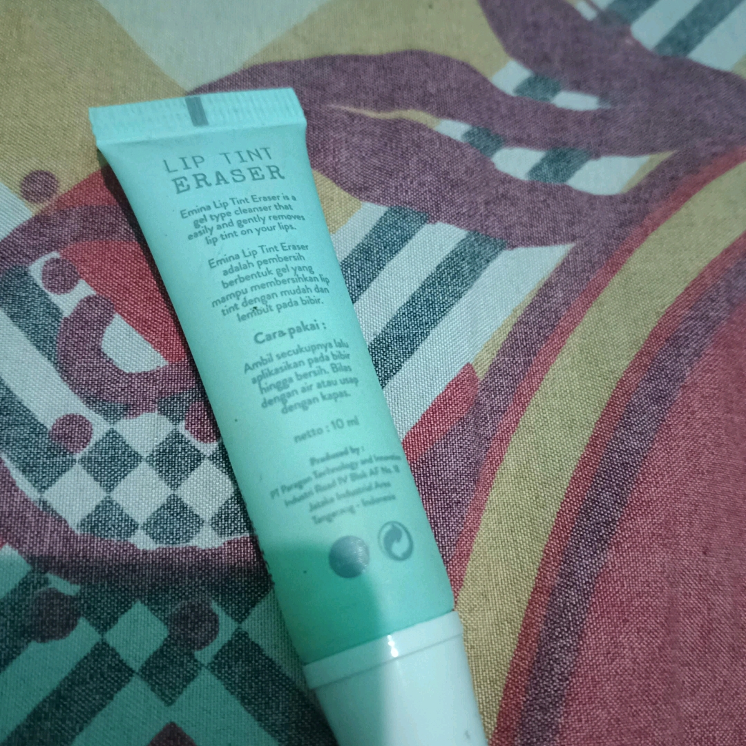Lip Tint Eraser imgfdn-09134988-534a-4f91-b09e-fbc78d941447
